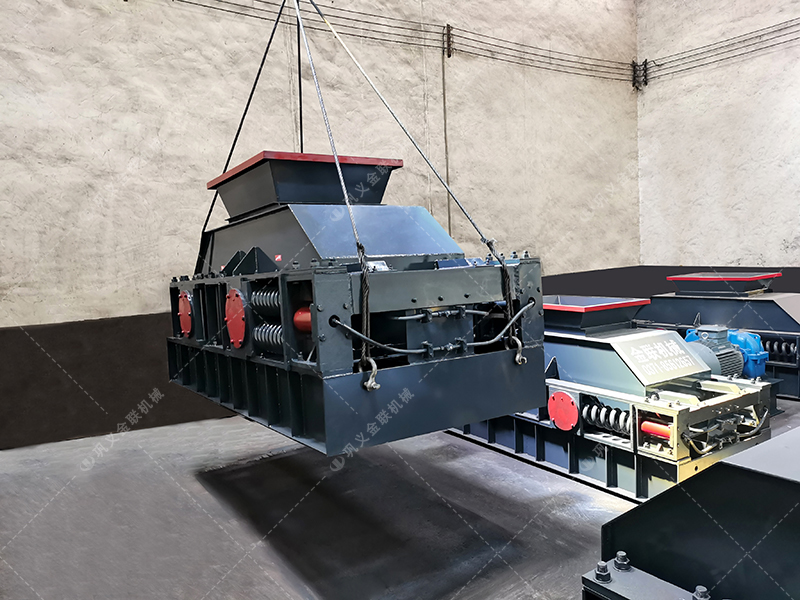 2PG1007中型半自動液壓對輥破碎機(jī)發(fā)貨 發(fā)往河南