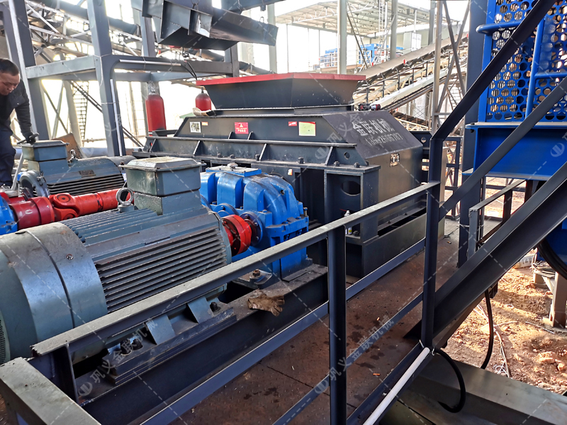 顎破 + 對(duì)輥制砂機(jī)組合：為啥這條生產(chǎn)線被稱為 “黃金搭檔”？